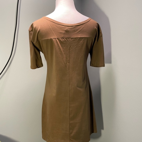 Elegantees Madeline tunic in Beech Olive, XS - Picture 4 of 9